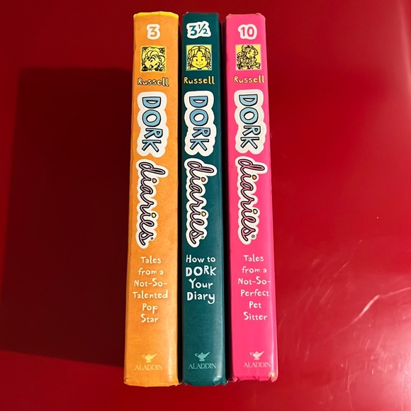 Dork Diaries Partial Set - Picture 2 of 10